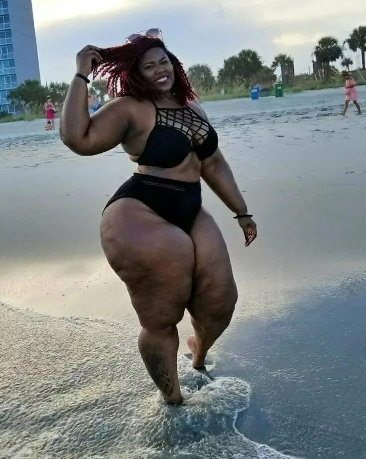 Джезра эм модель плюс сайз. Огромные черные бабы. Огромные черные бабы. Эбони мазерати актриса. Огромные черные бабы.