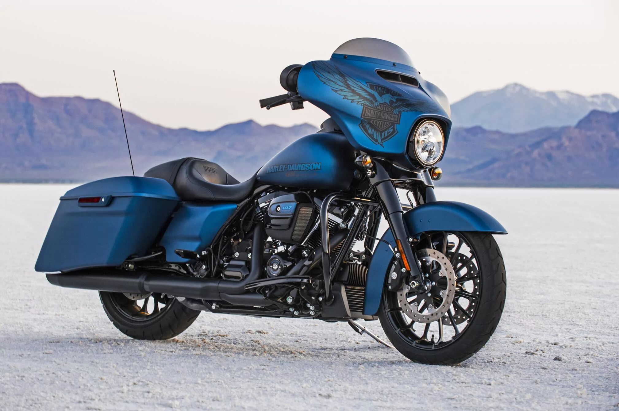 Харлей дэвидсон 2018. Harley davidson street glide. harley davidson street glide special. харлей дэвидсон стиидглайд. harley davidson стрит глайд.