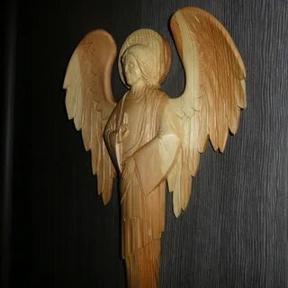 Ангел из дерева