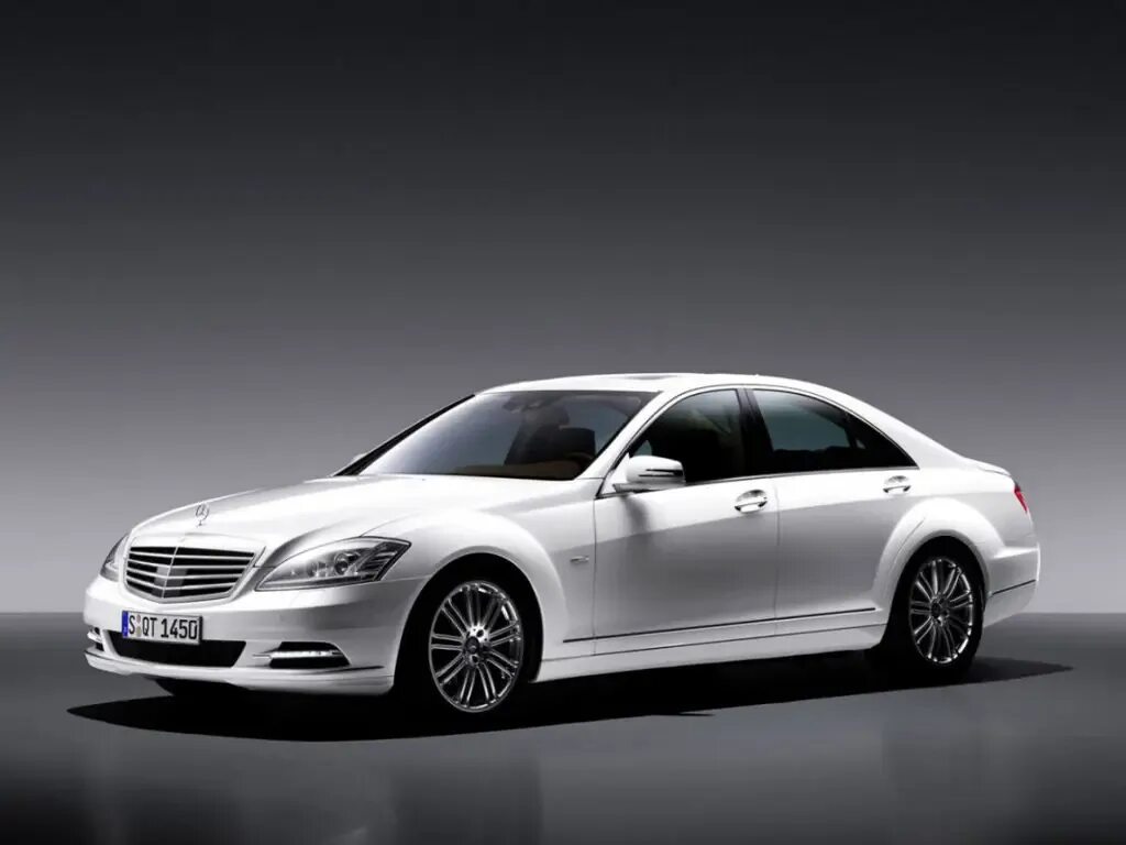 Авито s класс. Mercedes-Benz s 400. Mercedes Benz 221. Mercedes s class w221. Mercedes Benz s400 Hybrid.