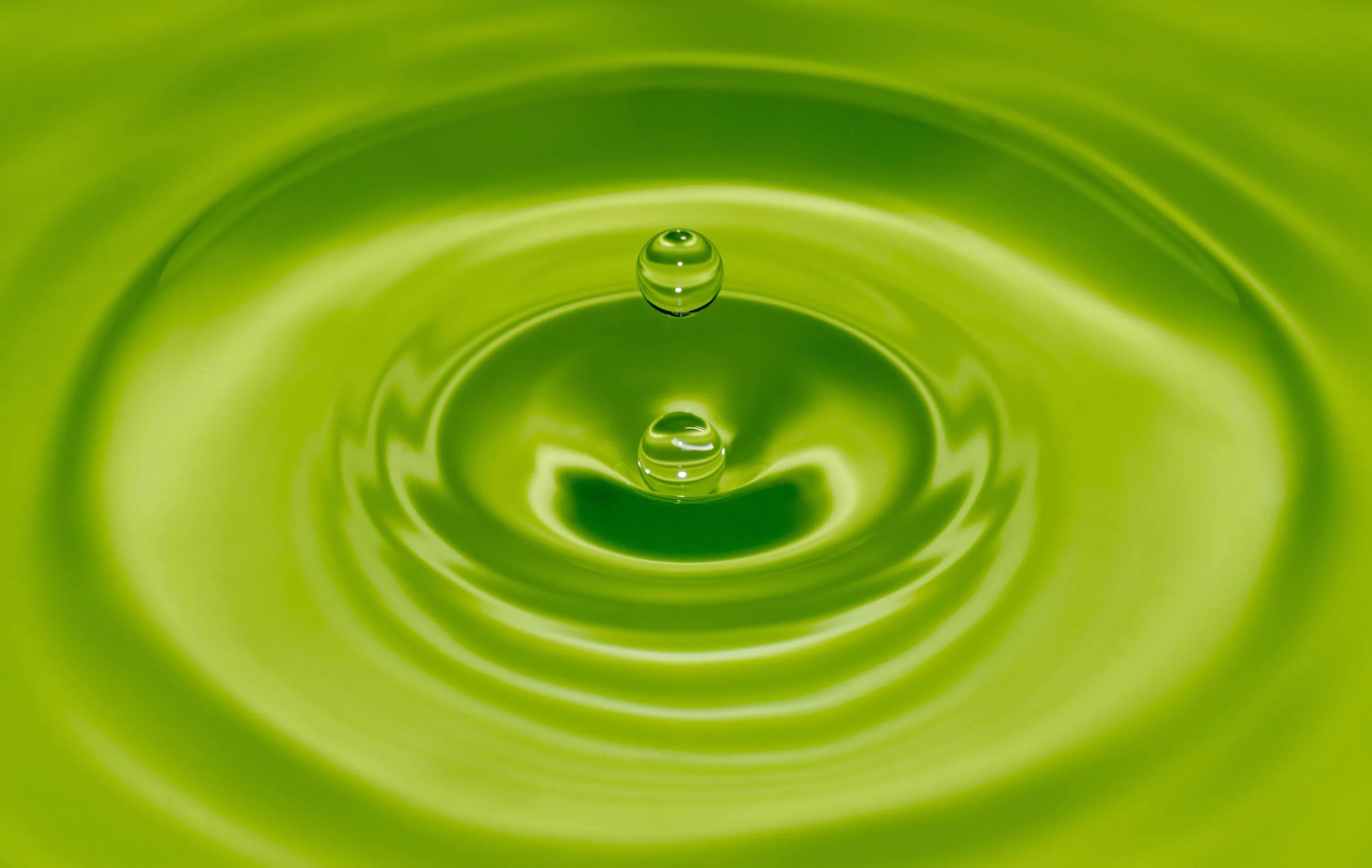 Салатовый вода. Зеленая вода санг. Зеленые обои. Салатовый вода. Зеленая вода.