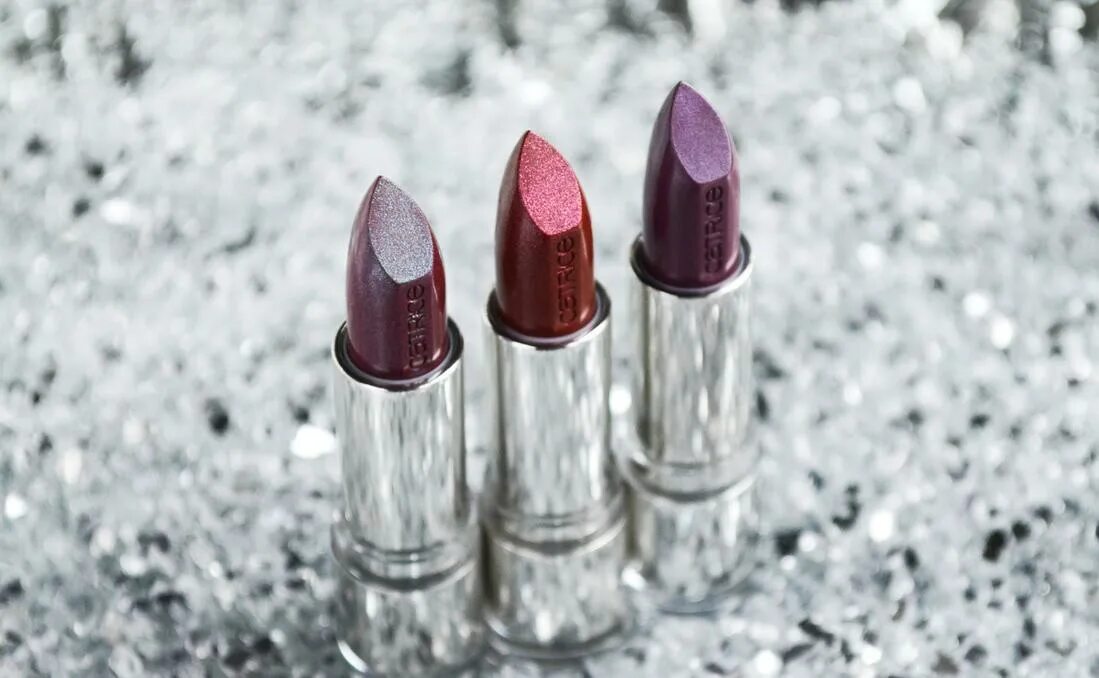 Catrice помады metalik. Помады catrice отзывы. Catrice matt pro ink non-transfer. Catrice 050 помада. Помада катрис 040.