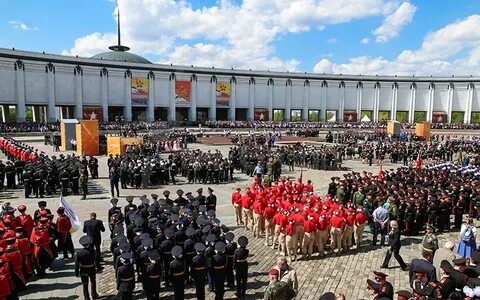 Техника на поклонной горе до какого числа