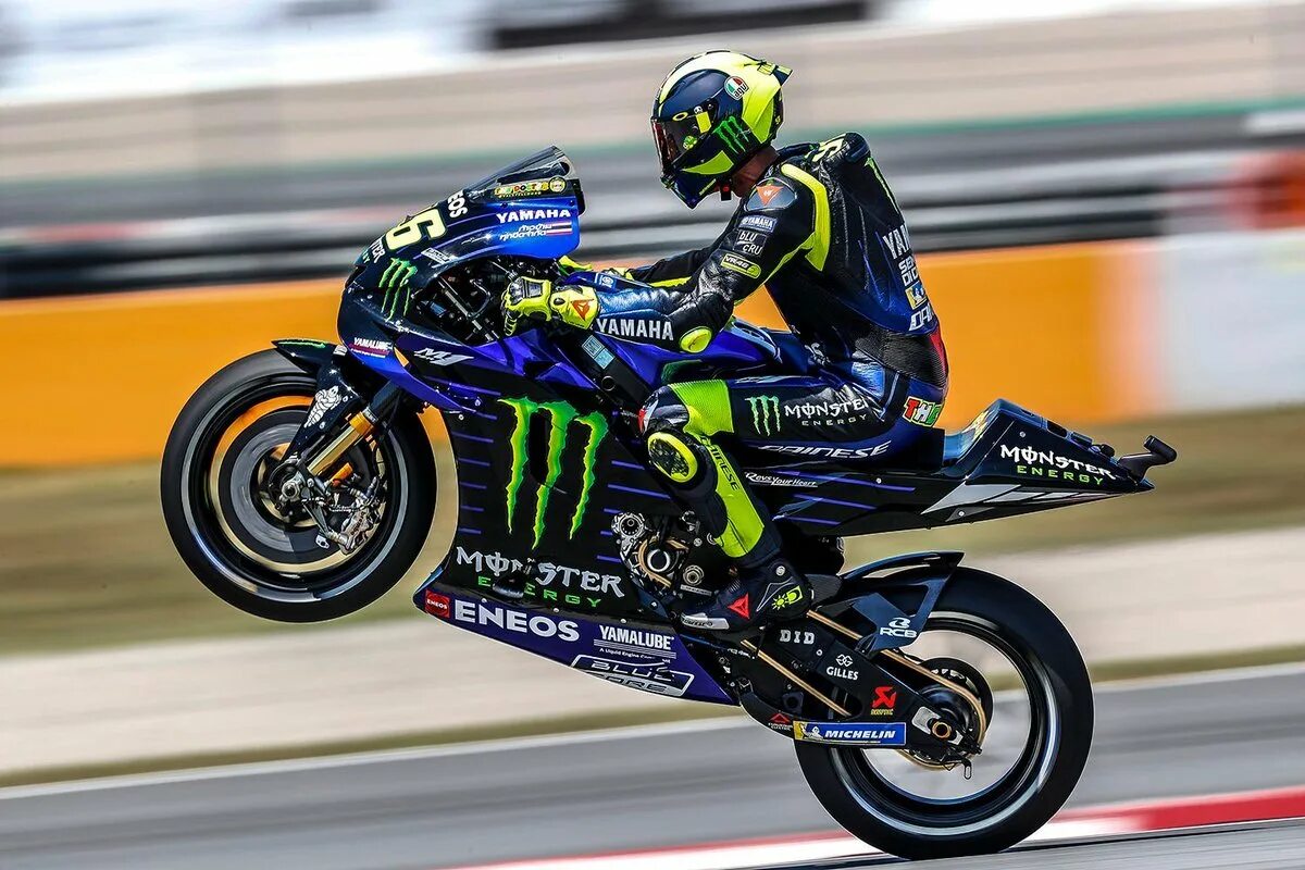 Vr46 Валентино Росси. Валентино Росси 46. VR 46 Valentino. Ямаха 46. Мото джипи 2024