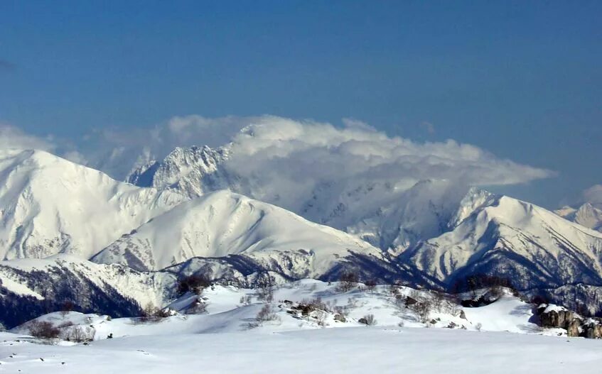 Краснодарский край горы красная поляна. Горы зимой краснодарский край. Лаго наки горы снежные. Горы зимой краснодарский край. Горы псебай краснодарский край зима.
