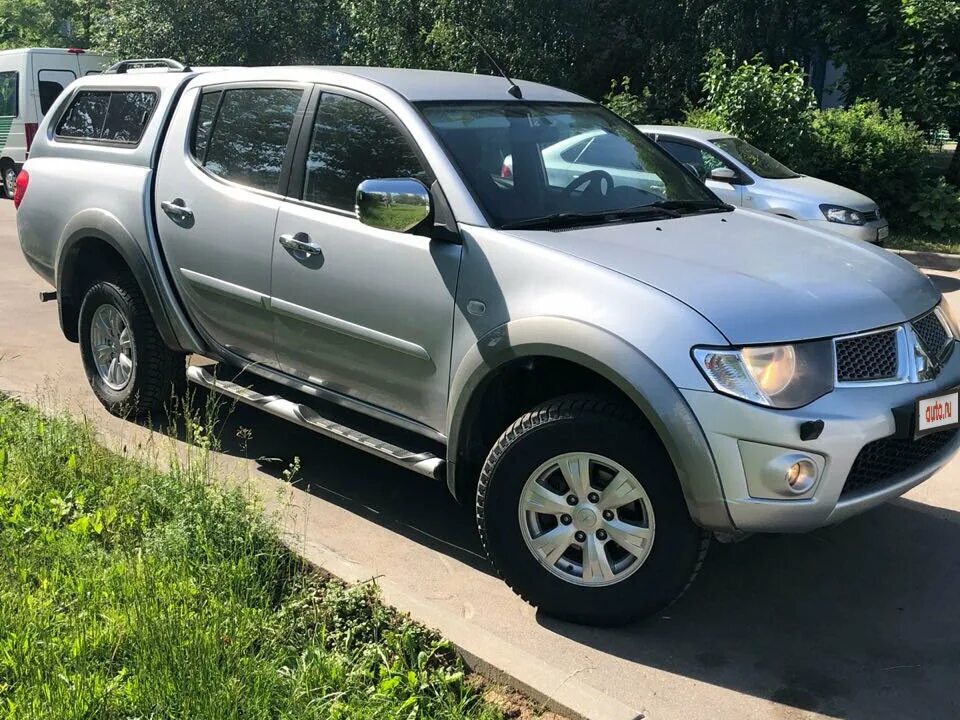 Куплю мицубиси л 200 б у. Mitsubishi l200 IV Рестайлинг. Mitsubishi l200 серебристый. Mitsubishi л200 4 2013. Mitsubishi l200, цвет серебристый 682.