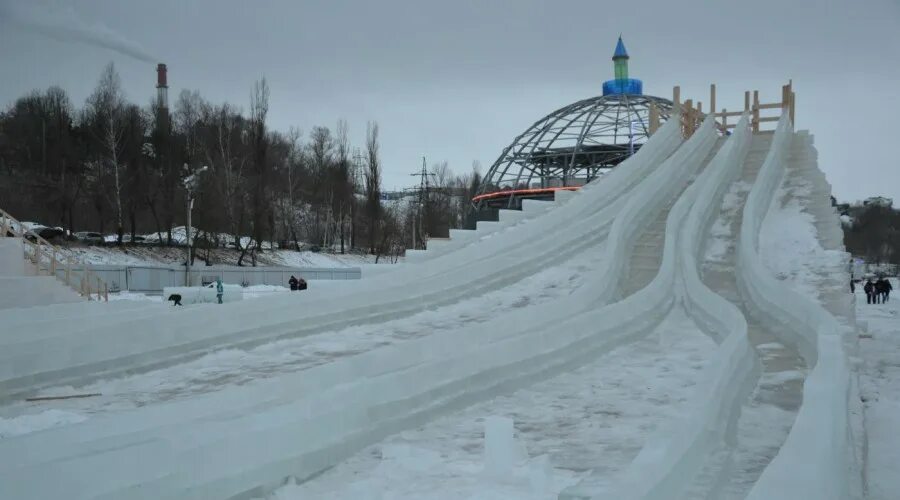 В москве открыли самую длинную горку мире