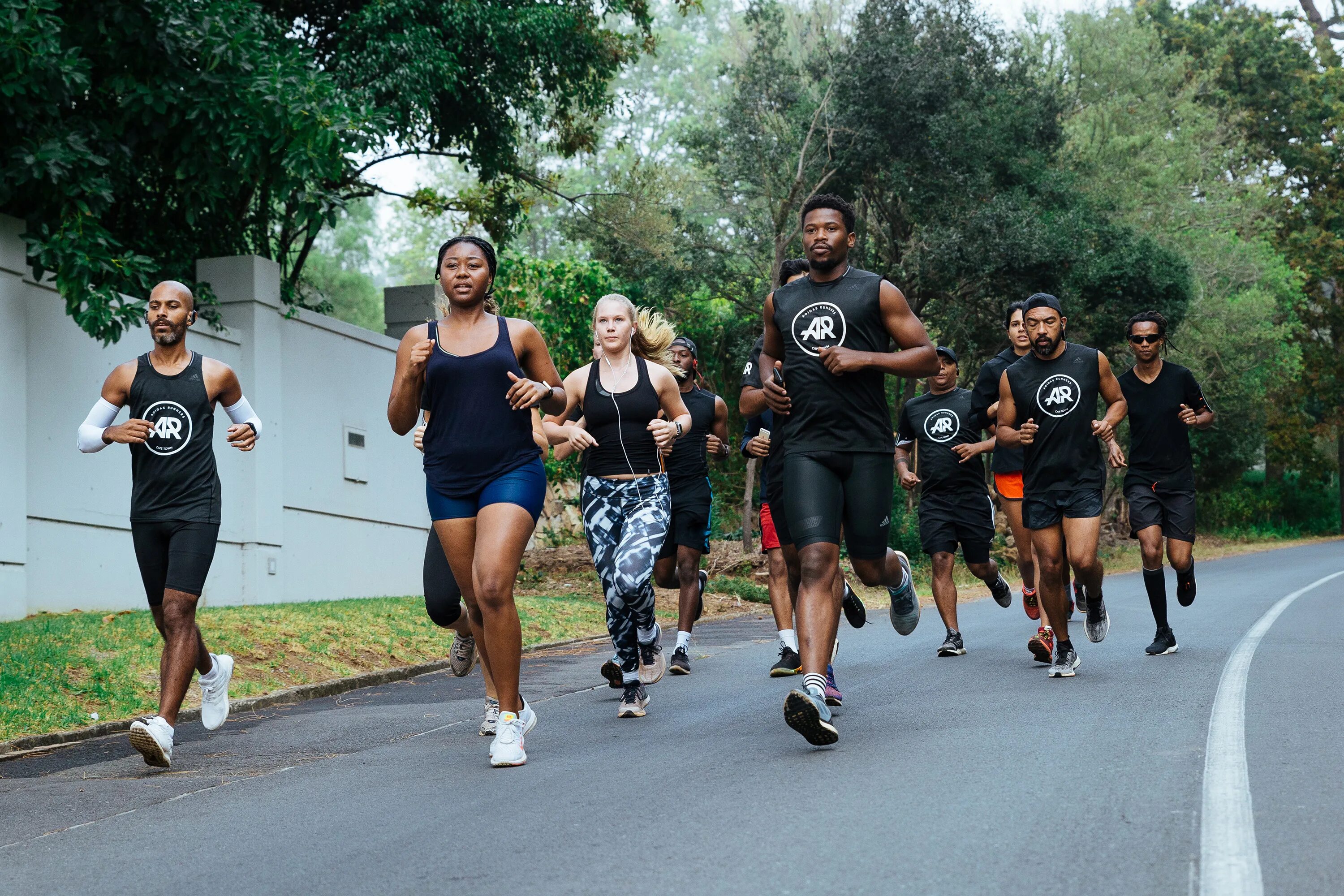Base run. Home run adidas. floor crew/runner. adidas run mob hd g. running base.