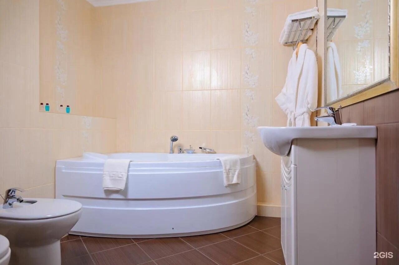 Гостиница северная армавир. Гостиница эдем новосергиевка. Гостиница армавир в армавире. Гостиница армавир номера. Гостиница армавир.