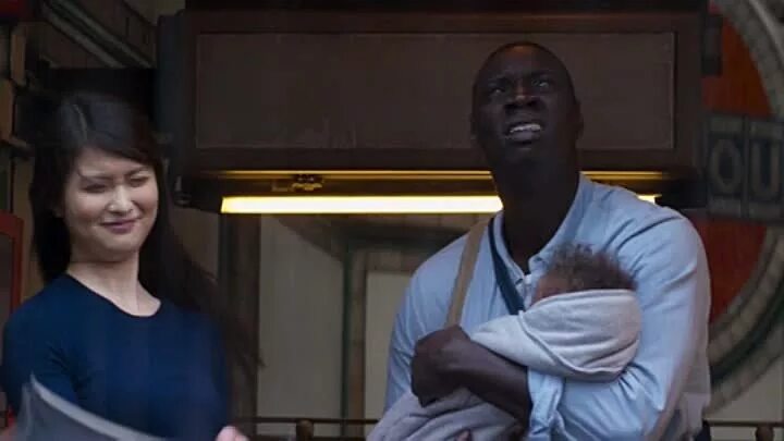 2 плюс 1 видео. 2 плюс 1 видео. 2+1 фильм омар си. 2+1 фильм 2016. Два плюс один.