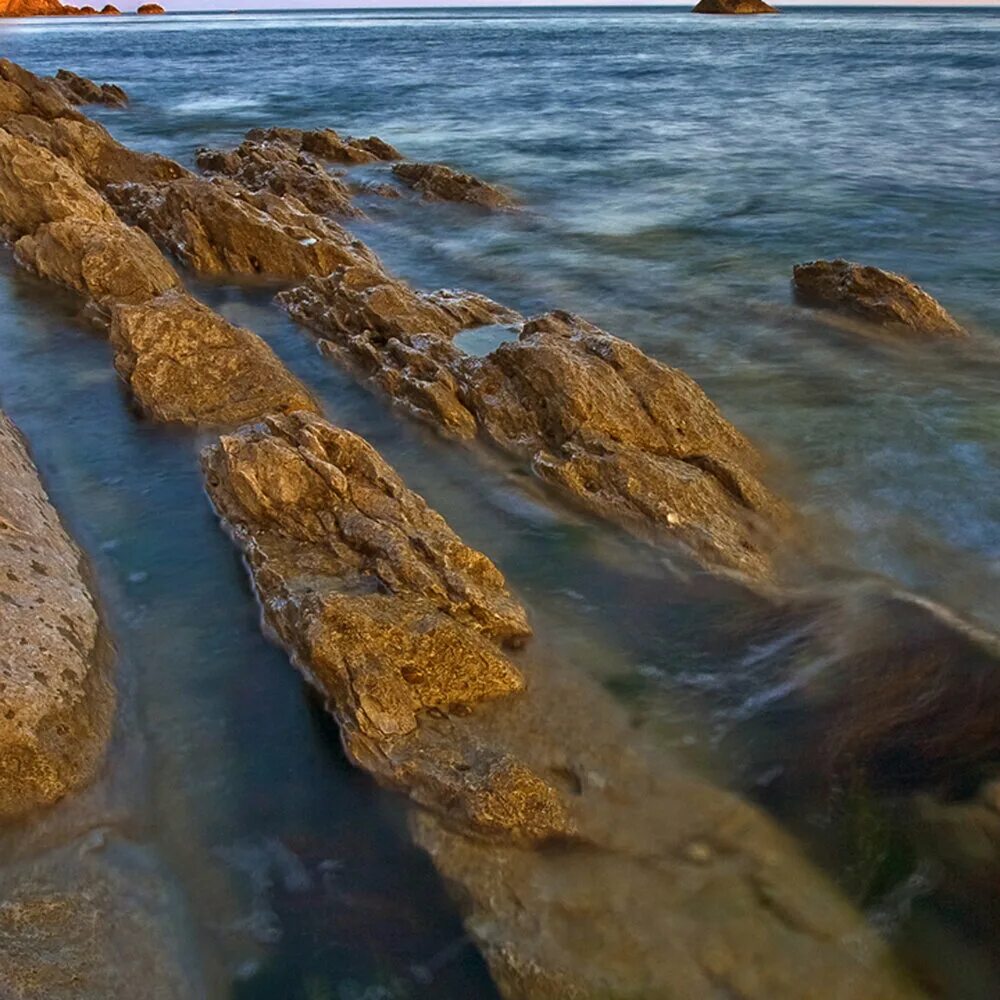 Море горы песня слушать. Красивый вид на море. Море и горы. Стихи прощайте скалистые горы. Море горы песня слушать.