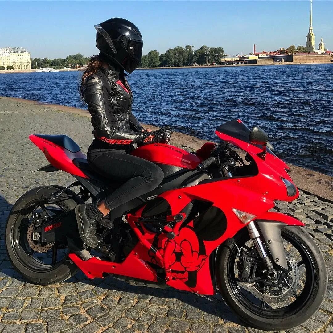ТАНЦУЮЩАЯ МОТО ТАНЯ - фотографии