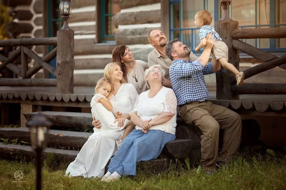 Большая семья. Большая счастливая семья. Семейная фотосессия. Красивые семейные фотосессии.