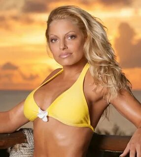 Slideshow trish stratus in bikini.