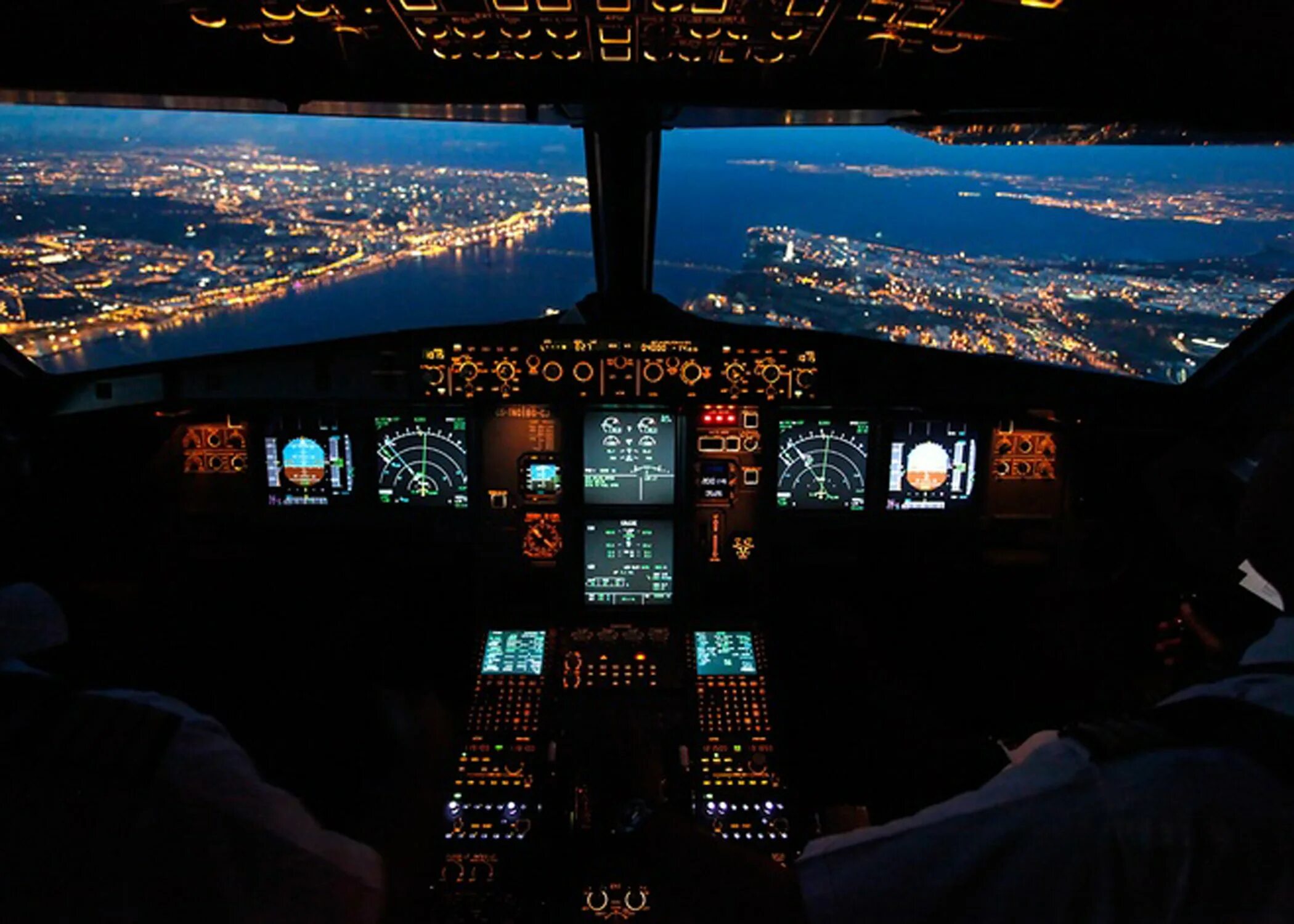 Flight cabin
