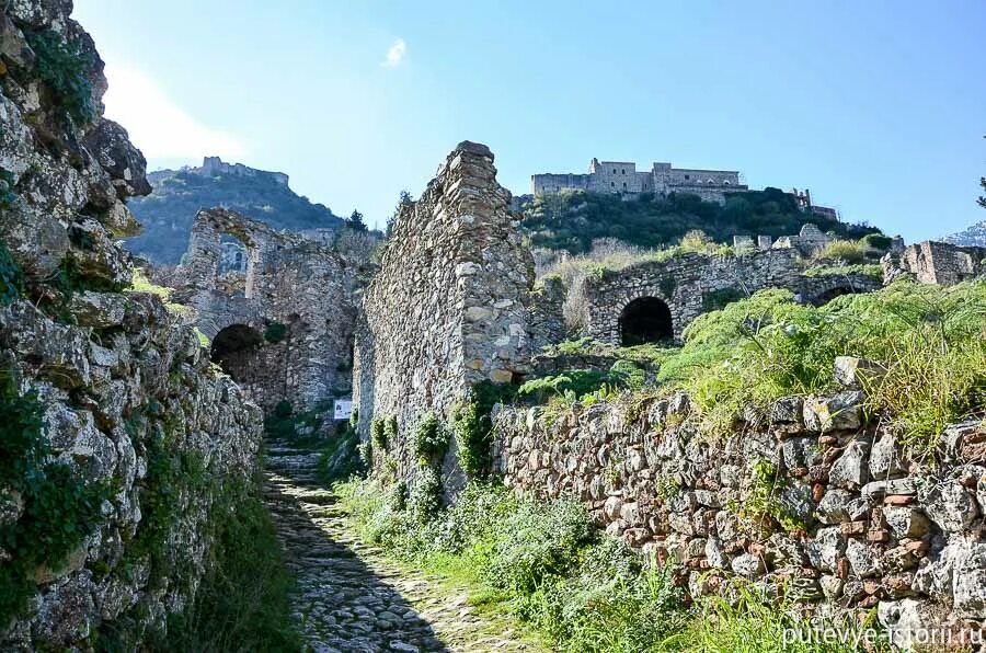 Спарта город в Греции. Древний город Мистра (г. Спарта). Древний город Мистрас Греция. Спарта Греция сейчас. Город спарта расположен в