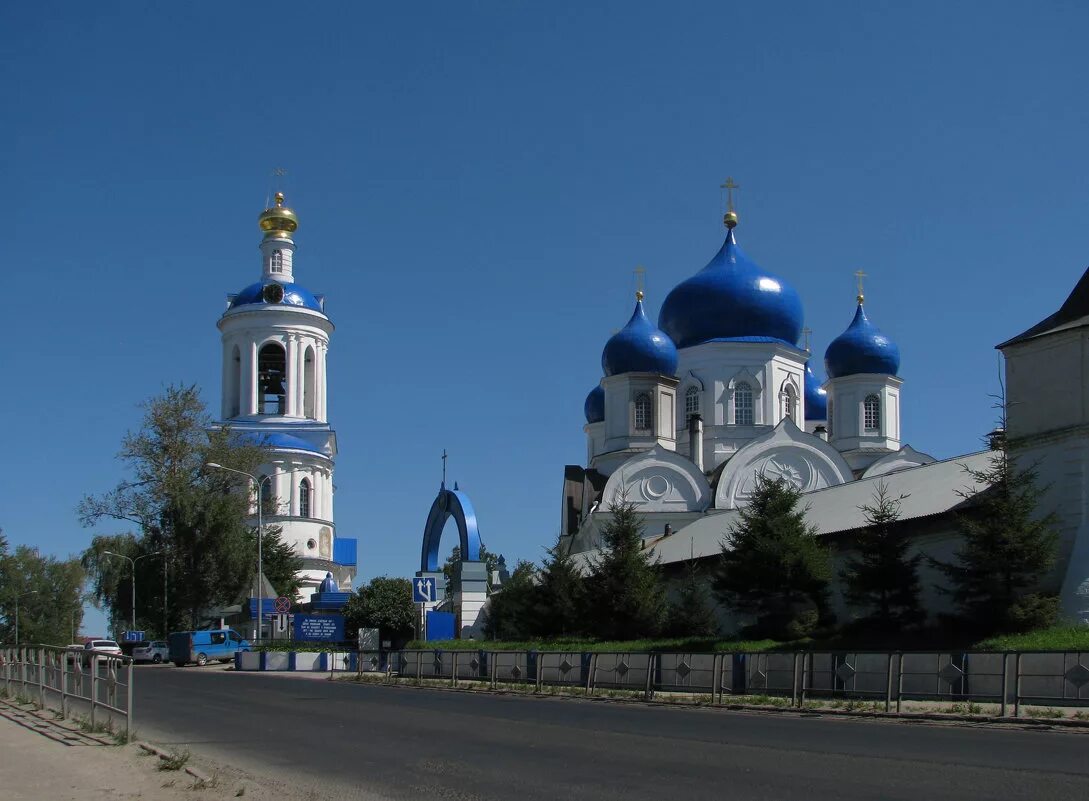 Боголюбовский монастырь. Храм Рождества Богородицы Боголюбово. Свято боголюбский монастырь