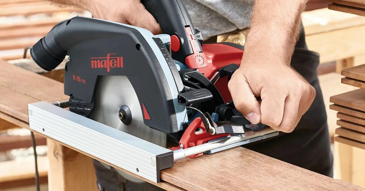 Saw k. Мафель. circular saw weapon.