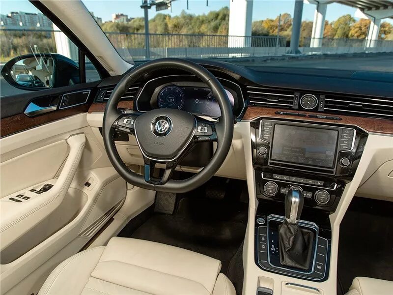 Каталог автомобилей Volkswagen Passat (North America) 1.8 AT (170 л.с.). Характе