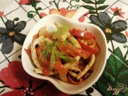 Кальмар с овощами