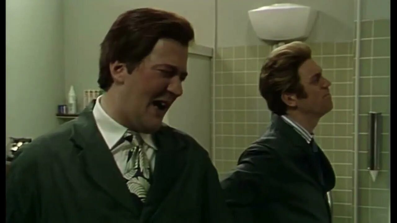I m a bit of. Шоу фрая и лори. a bit of fry and laurie. ije ahfz b kjhb vtv ke&#039;kkf.
