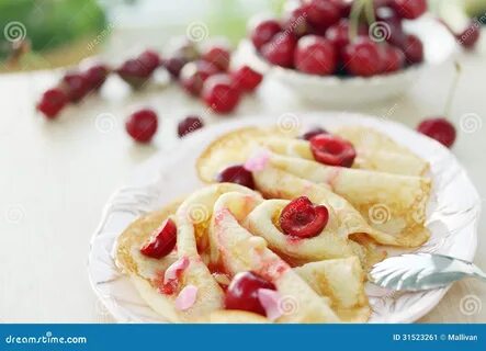 Рецепт блинчиков с вишней с фото (96 фото)