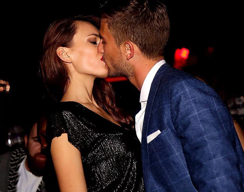 Бывший парень новая девушка. Настя вэсвич. Алекс смерфит с девушкой. Бывший парень новая девушка. Антон гусев дом 2 и виктория романец.