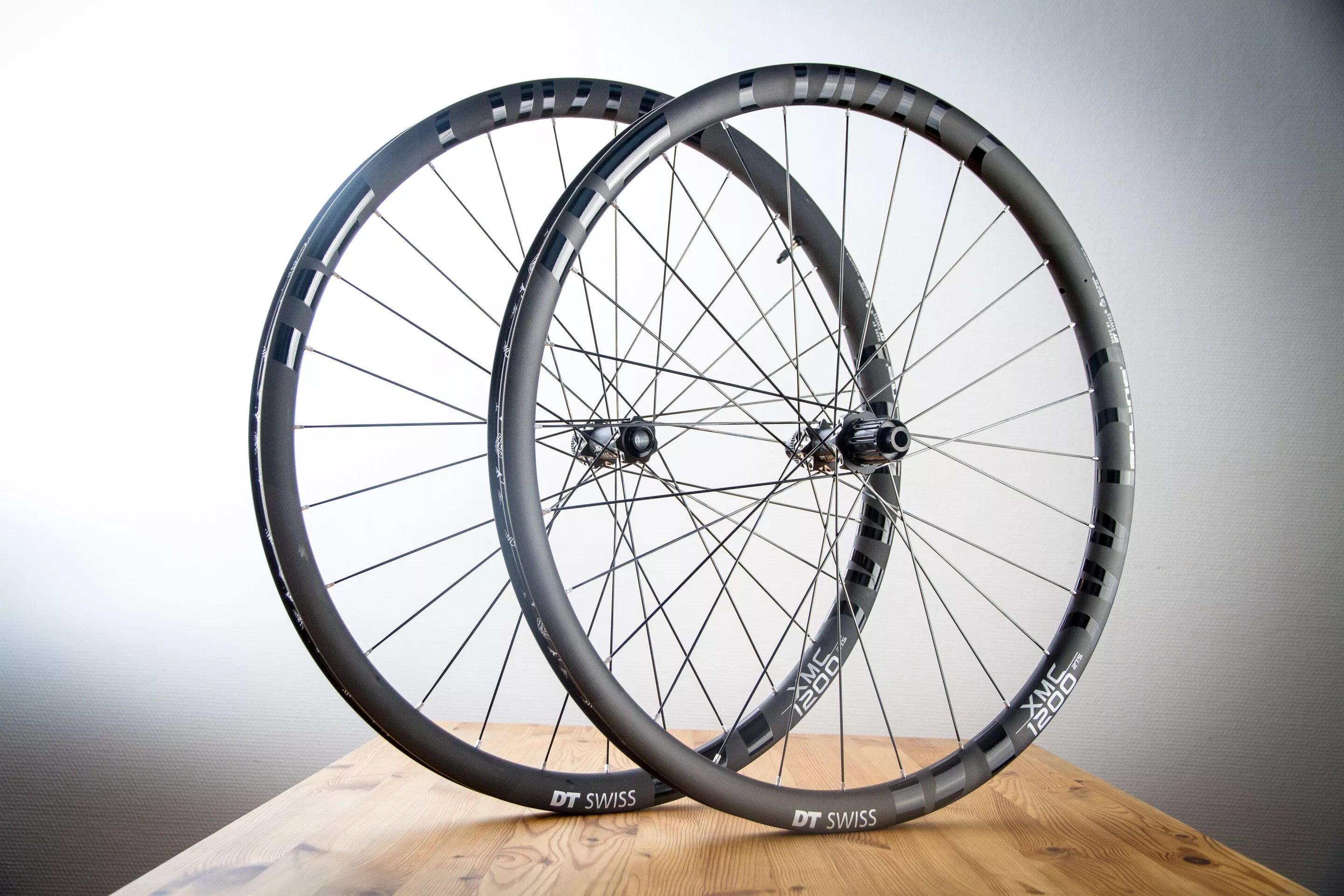 Dt swiss spline. Dt swiss 1200 xrc. обод dt swiss 29er. виллсет 29 boost novatek dt swiss. dt xmc 1200 carbon.