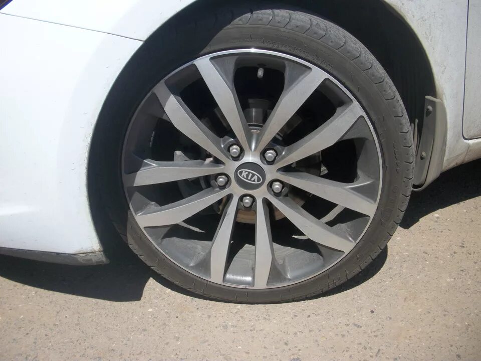 Колеса 225/35 r 18 Kia Ceed. Колеса 225 40 r19 Kia Cerato. Колеса Киа СИД r16. Колеса Соната NF r18.