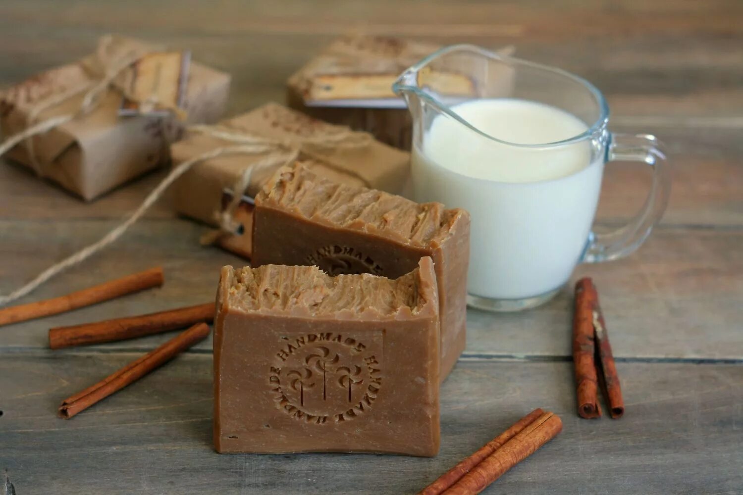 Мыло с нуля корица. Мыло яблоко с корицей. Мыло корица. Мыло «восточное». Апельсиновое мыло ручной работы.