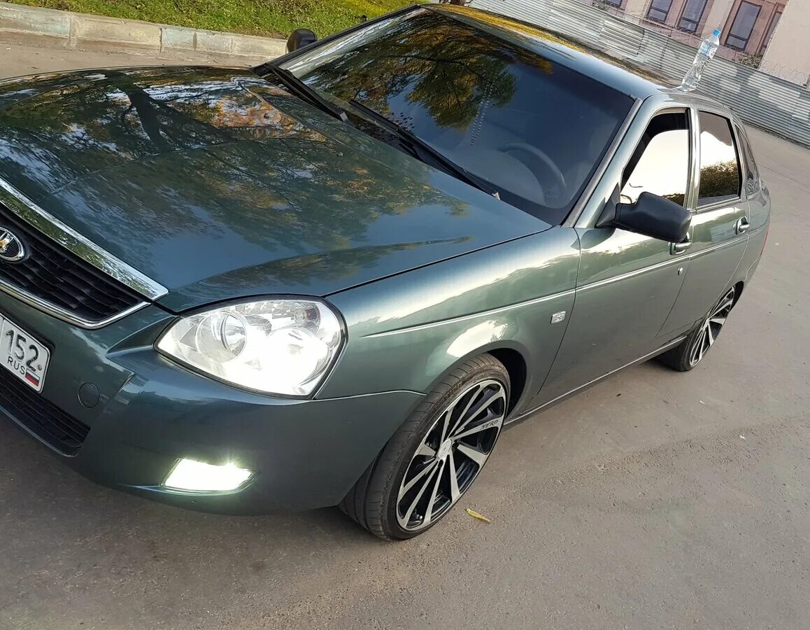 приора серо-зеленый металлик седан 2008. лада приора серо зеленая. лада приора серо зеленая. приора хэтчбек серый металлик. приора 2 кварц седан.