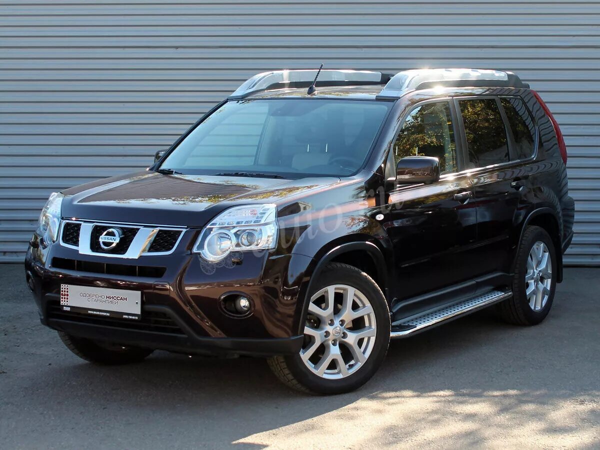 Купить ниссан х 2014. Nissan x Trail 2. Nissan x-Trail 2014. Nissan x-Trail II Рестайлинг. Nissan x Trail 2014 черный.