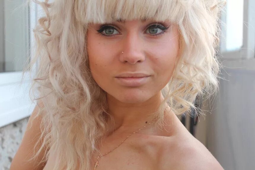 Алиса федосеева. Блонд. Кейлин слевин. Дав камерон. Почему белобрысая.