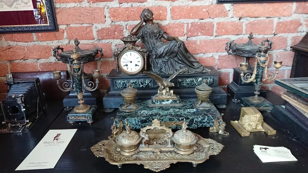 Антиквар краснодар. Антиквариат краснодарский край. Антиквариат в краснодаре. Антикварный магазин в краснодаре на гоголя 120. Антиквариат ростов.