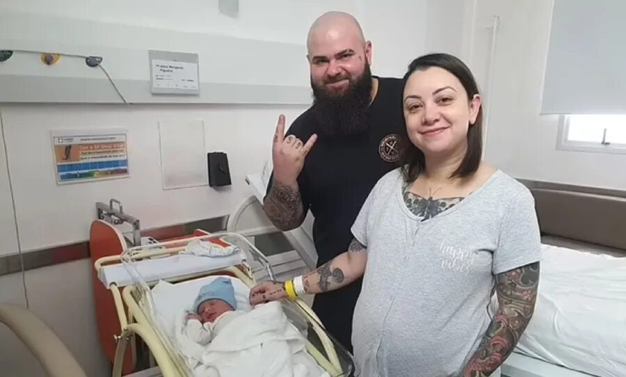 только что родившийся малыш. прямо рожденные. прямо рожденные. новорожденный ребенок. прямо рожденные.