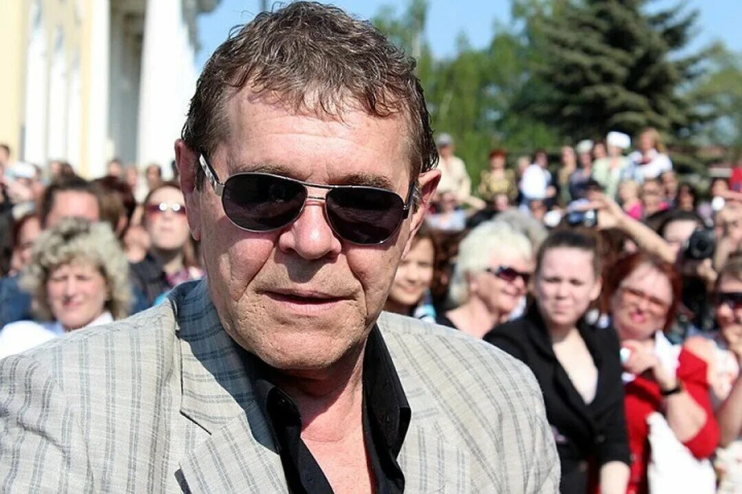 Булгаков алексей актер. Актер булдаков биография. Алексей булдаков фильмография. Алексей булдаков. Булдаков алексей актер.