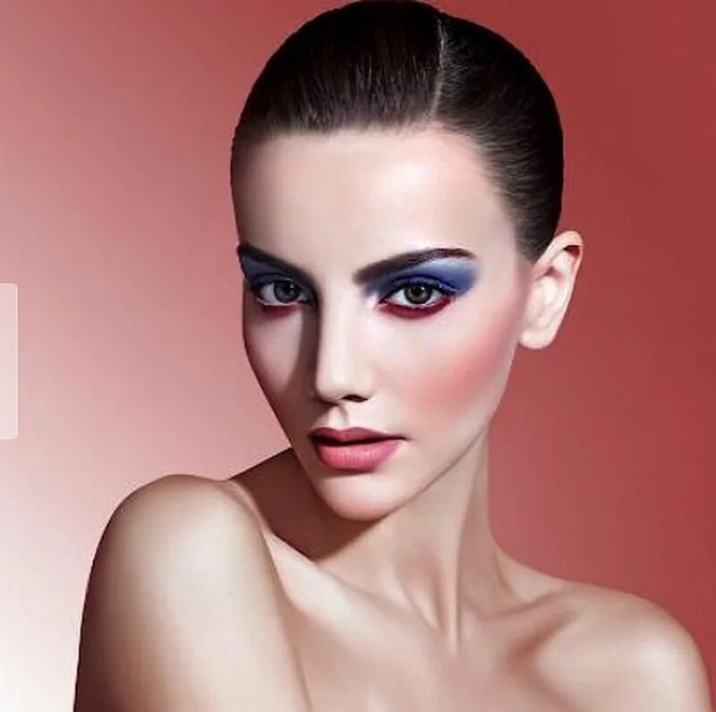 модель для визажиста. девушка с макияжем. девушка с макияжем. перманентный макияж. девушка с макияжем.
