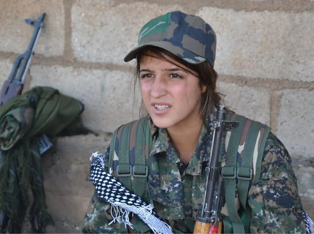 Курд алей. YPJ Курдистан. Сьюзен Мейзелас курды. YPG YPJ Fighter. YPG-YPJ.
