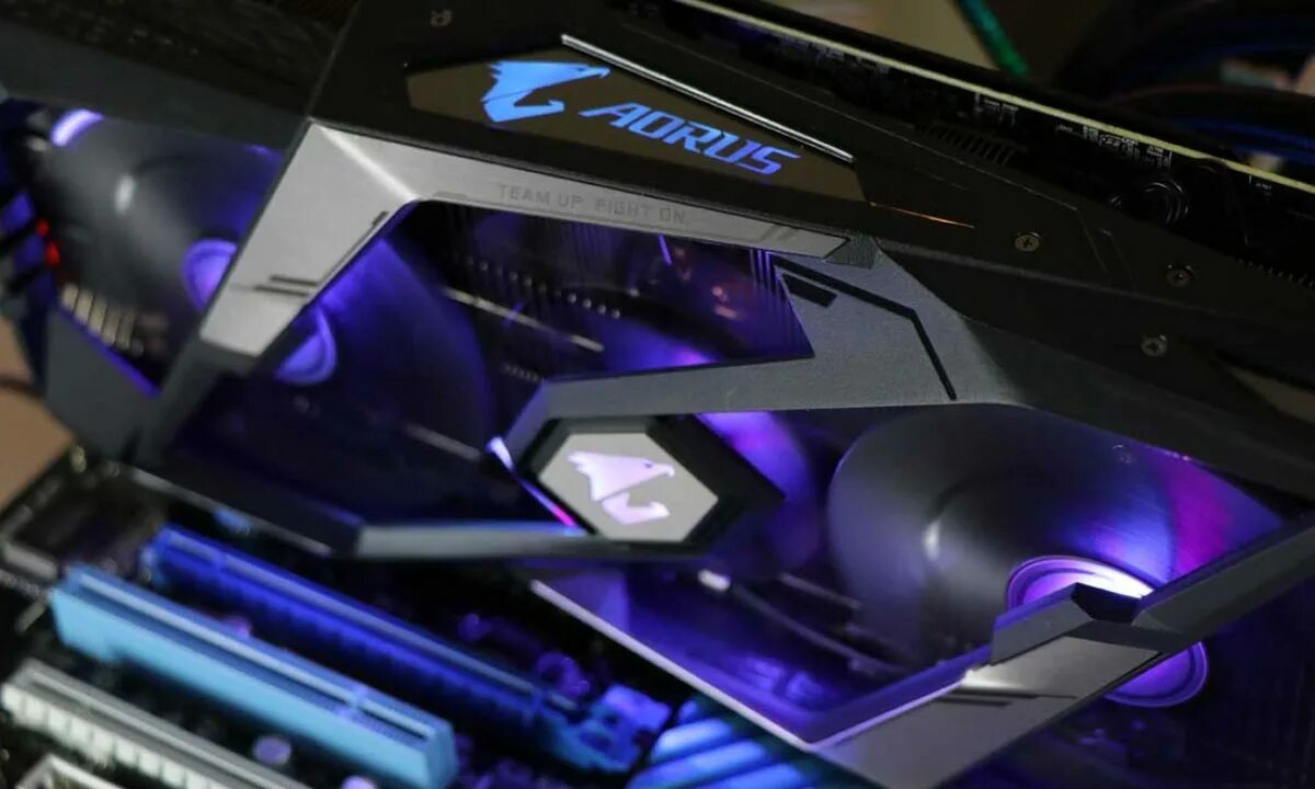 Rtx 4090 gigabyte aorus. Gigabyte GEFORCE RTX 2080ti AORUS Xtreme. RTX 2080 ti AORUS. Gigabyte GEFORCE RTX 2080 ti AORUS. AORUS GEFORCE RTX 2080 ti Xtreme 11g.