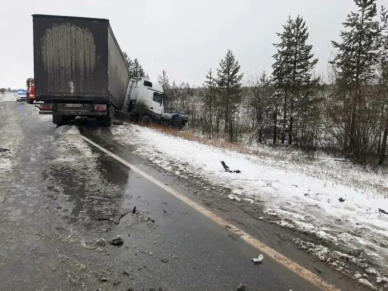 Авария на трассе сургут когалым. Авария Сургут Когалым сегодня. ДТП на трассе Сургут Когалым сегодня.