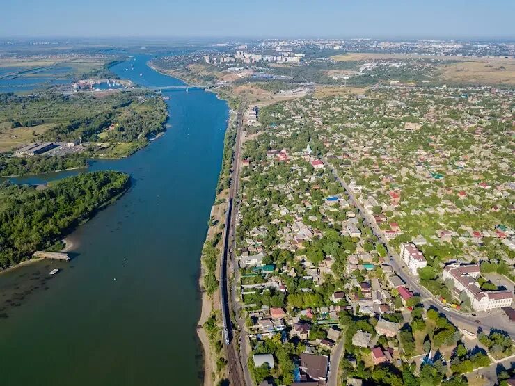 Аксай ростовская. Аксай Ростовская область. Аксай город. Аксай город Аксай Ростовская область. Население города Аксай Ростовской области.