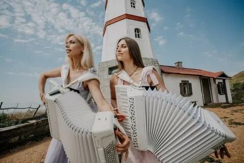 Дуэт любаня аккордеон слушать