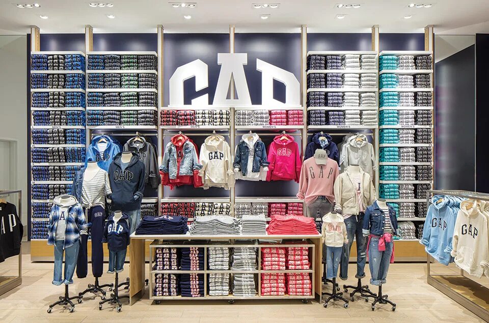 Gap компания. Gap бренд одежды. Американская одежда gap. Гэп магазин. Магазина gap. Женская одежда.