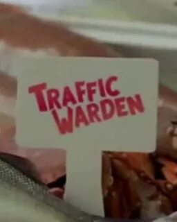 Traffic warden перевод