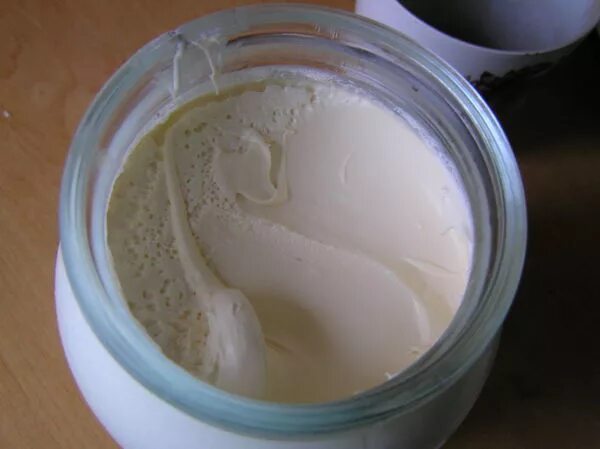 Сметана домашняя. Сметана. Сметана (продукт). Сметана домашняя густая. Деревенская домашняя сметана.