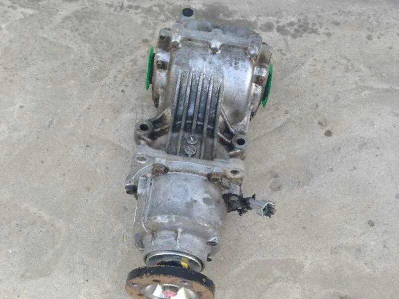 Редуктор заднего моста рено дастер. 0 4х4. Задний редуктор renault duster. Задний редуктор рено дастер 4х4. Редуктор заднего моста рено дастер.