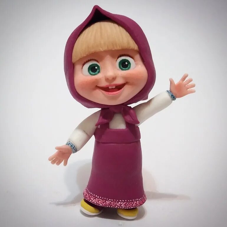 Маша делано. Лепим машу из мультика маша и медведь. маша и медведь из мастики. маша фигурка. маша и медведь фигурки из мастики.