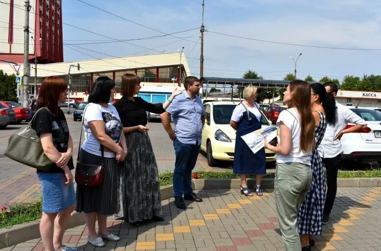 Какие новости сегодня в городе. Вокзальная площадь Липецк. Липецк Привокзальная. Единый стиль на вокзал. Город 48 Липецк.