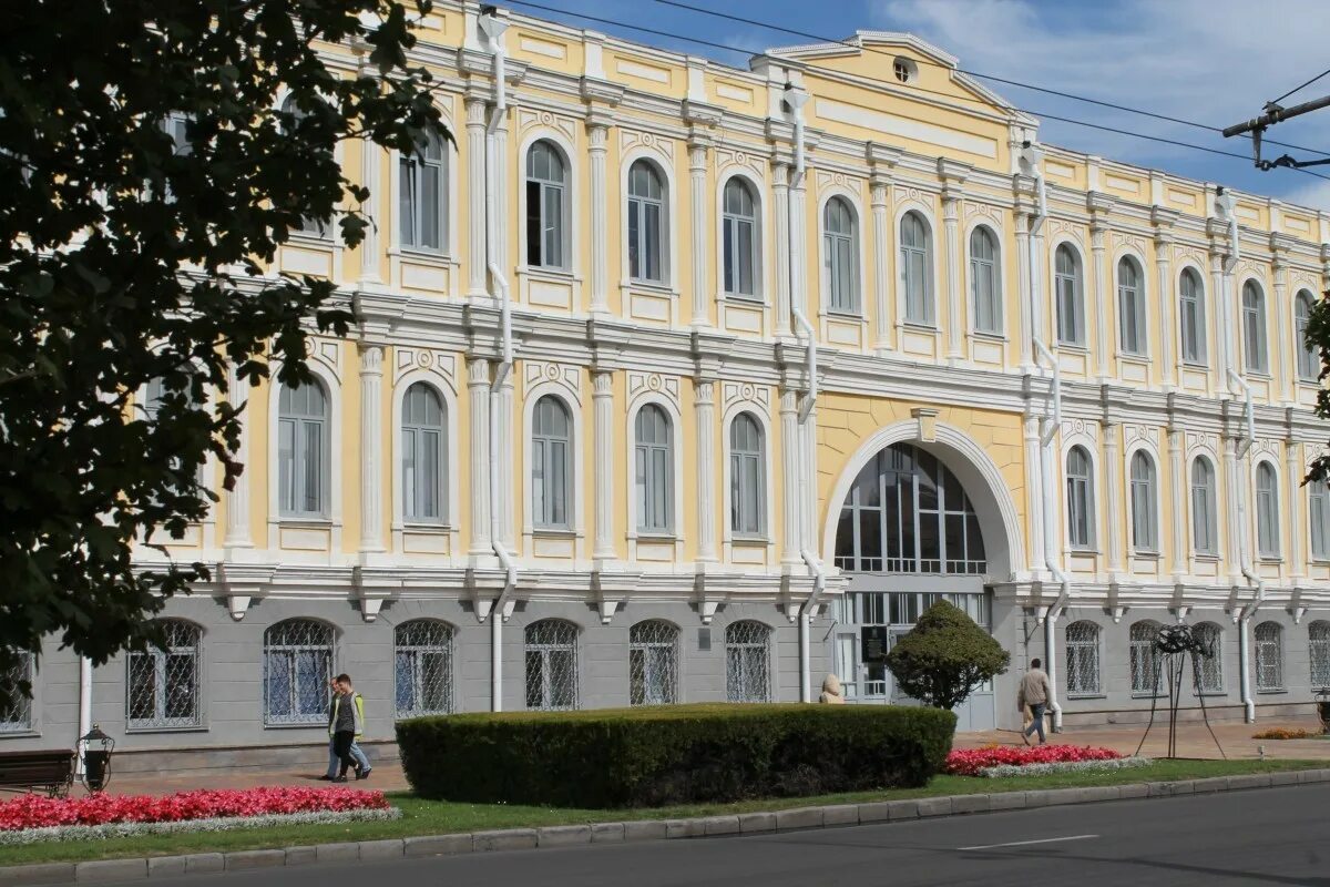 Музей прозрителева ставрополь. Ставропольский краевой музей изобразительных искусств. Ставропольский краеведческий музей имени прозрителева. Ставрополь музей прозрителева и праве. Ставропольский краеведческий музей имени г.