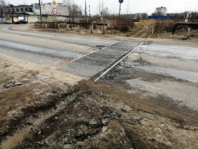 расписание поездов рыбинск ярославль. фото билетов на поезд. авиабилеты реклама. расписание поездов рыбинск ярославль. поезд москва ульяновск остановки.